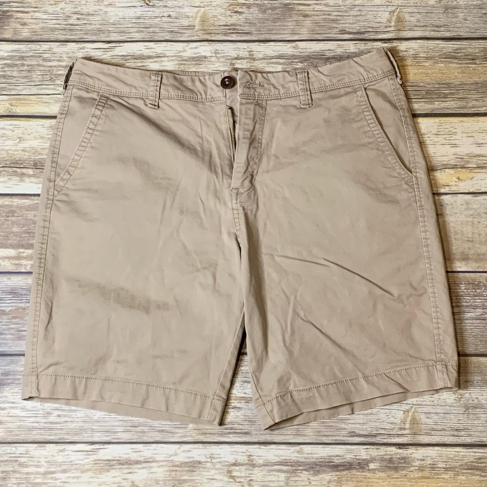 Aeropostale men’s khaki shorts size 34